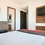 Auto Hogar 3* ברצלונה