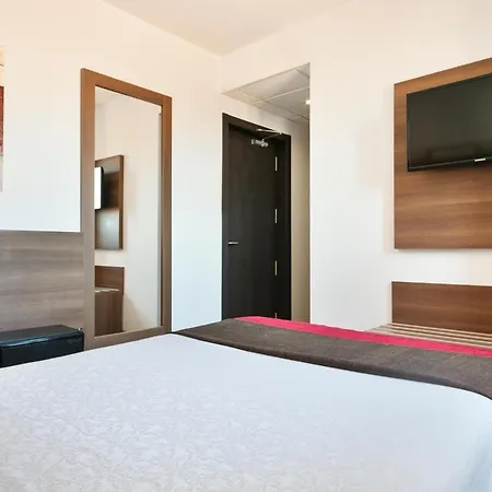 Auto Hogar 3* Βαρκελώνη